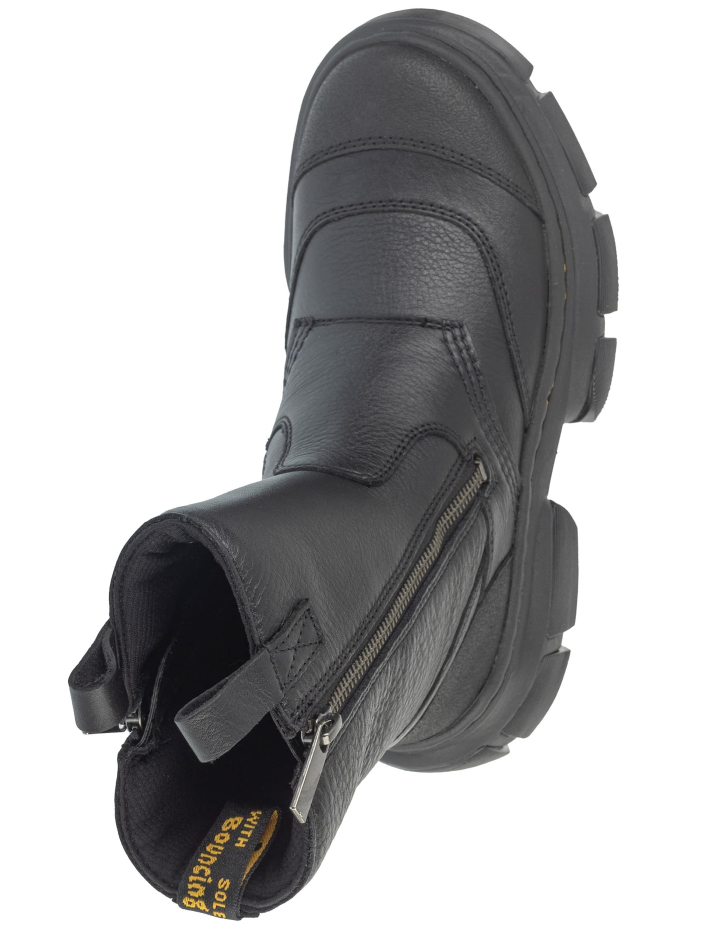 Dr. Martens Boots in Black