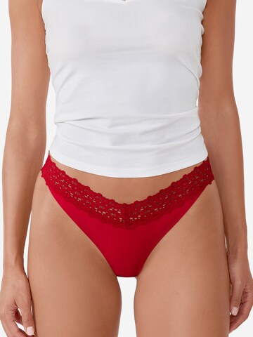 ETAM String 'Wich' in Rood: voorkant