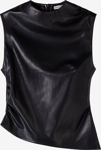 Top di Bershka in nero: frontale