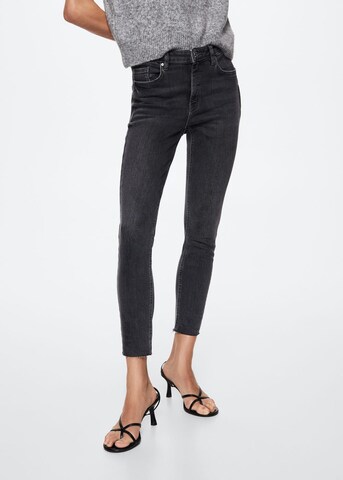 MANGO Skinny Jeans in Grey: front