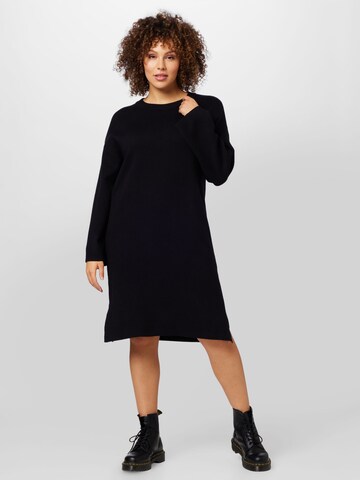 Vero Moda Curve Knitted dress in Black: front