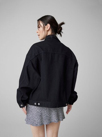 A LOT LESS Between-season jacket 'Sienna' in Black