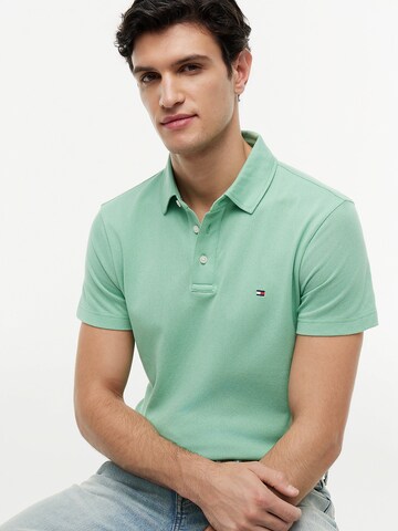 TOMMY HILFIGER Shirt in Green