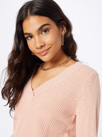 VILA Sweater in Pink