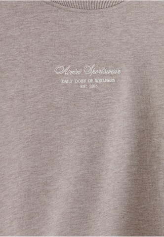 Maglietta 'Script' di Aim'n in marrone