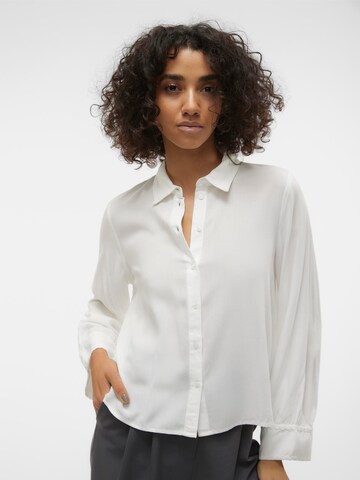 VERO MODA Bluse 'BUMPY' in Weiß