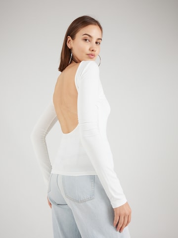 Gina Tricot Тениска 'Soft Touch' в бяло
