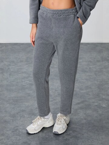 Tommy Life Tracksuit in Grey