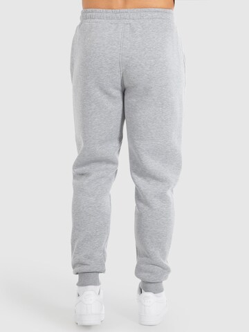 Effilé Pantalon 'Viktor' Smilodox en gris