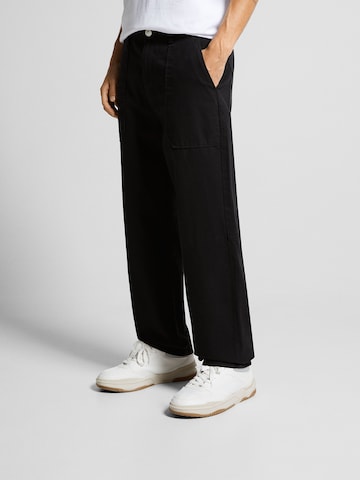 Loosefit Pantalon Bershka en noir : devant