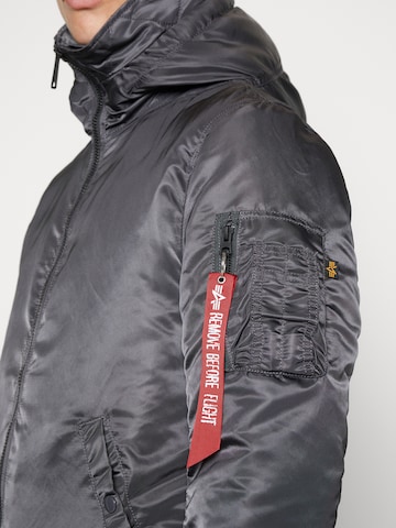 ALPHA INDUSTRIES Vinterjacka 'MA-1' i grå