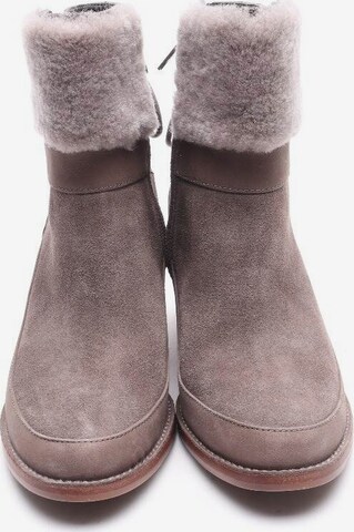 UGG Stiefeletten 40 in Braun