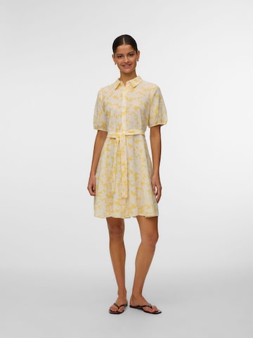 Abito camicia 'VMDicthe' di VERO MODA in giallo: frontale