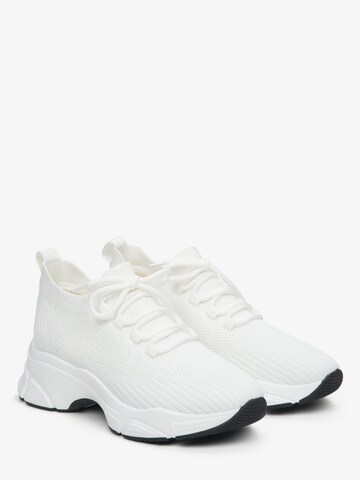 Estro Sneakers in White