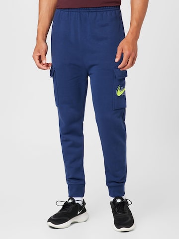 Nike Sportswear Дънки Tapered Leg Карго панталон в синьо: отпред