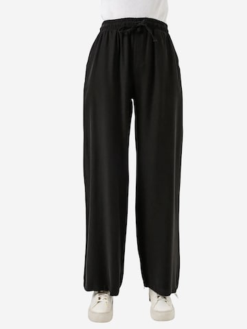 Bigdart Trousers in Black: front