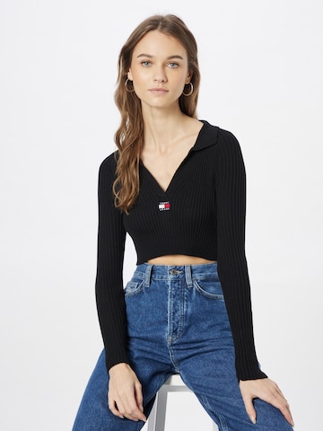 Tommy Jeans Sweater in Black: front