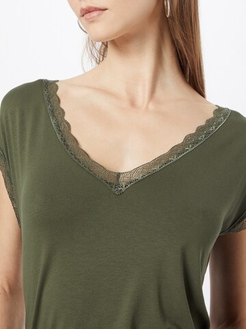 ABOUT YOU - Camiseta 'Therese' en verde