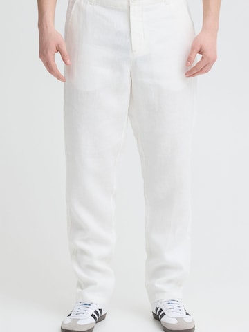 Casual Friday Regular Chino trousers 'CFPandrup' in White: front