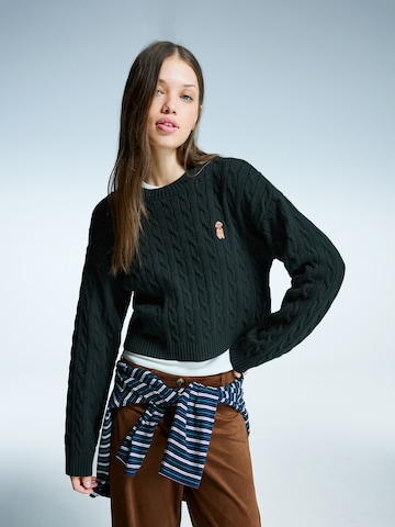 Pull-over Bershka en vert : devant