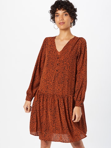 Robe 'Larina' ABOUT YOU en marron : devant