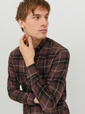 JACK & JONES Regular fit Button Up Shirt in Brown