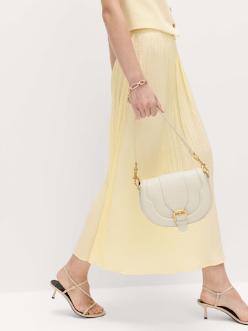Gonna di Marks & Spencer in giallo