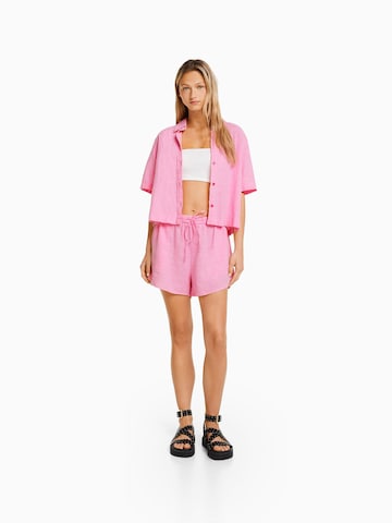 Bershka Loosefit Shorts in Pink