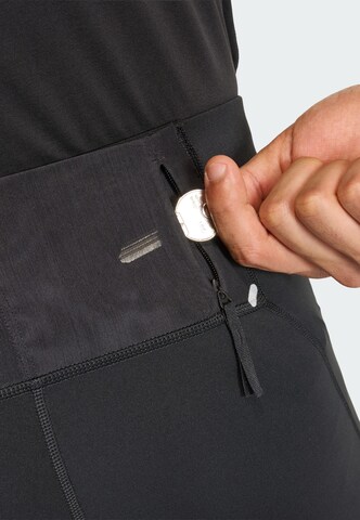 ADIDAS PERFORMANCE Skinny Sportshorts 'Adi365 Iconic' in Schwarz