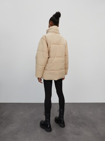 EDITED Jacke  'Kea' in Beige