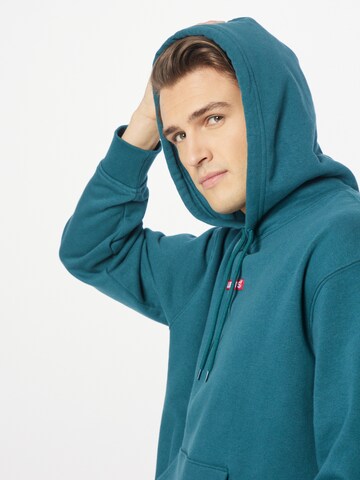 LEVI'S ® Sweatshirt 'Relaxed Baby Tab Hoodie' in Blau