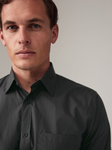 Next Regular Fit Hemd in Schwarz