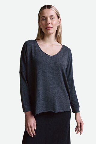 Cotton Candy Langarmshirt, Schnitt Regular in Schwarz: Vorderseite