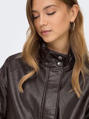 ONLY - Chaqueta de entretiempo 'ONLJulia' en marrón