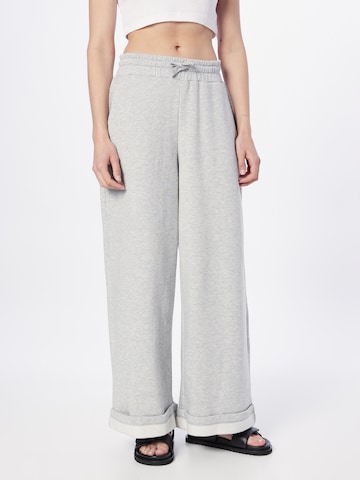 TOPSHOP Wide leg Trousers in Grey: front