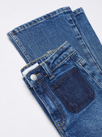 MANGO KIDS Flared Jeans 'MILENA' i blå