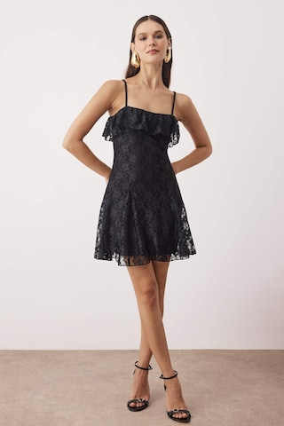 Trendyol - Vestido em preto