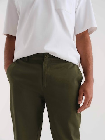 ABOUT YOU x Kevin Trapp Regular Chino Pants 'Jeremy' in Green