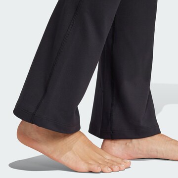 évasé Pantalon de sport ADIDAS PERFORMANCE en noir