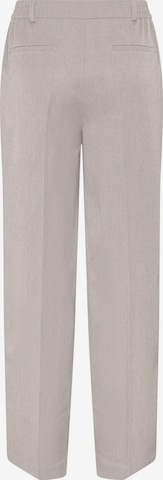 Loosefit Pantaloni con piega frontale 'Camil' di PIECES in grigio