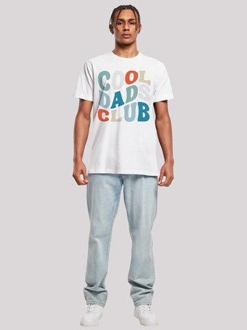 T-Shirt 'Cool Dads Club' F4NT4STIC en blanc