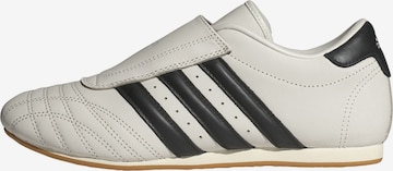 balta ADIDAS ORIGINALS Batai be raištelių 'Taekwondo': priekis