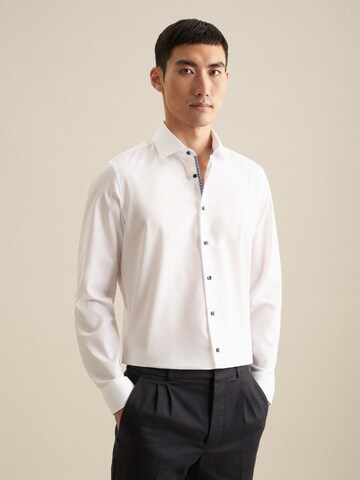 Coupe regular Chemise 'X-Slim' SEIDENSTICKER en blanc