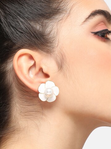 Boucles d'oreilles 'Soniya' SOHI en blanc : devant