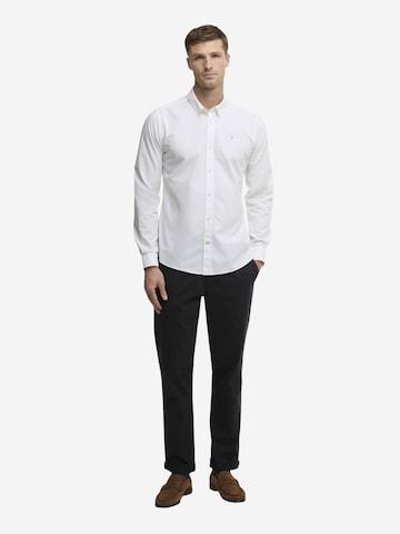 Regular fit Camicia 'TREEPORT POPLIN MSH5753' di Barbour in bianco