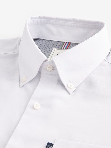 Slim fit Camicia di Next in bianco