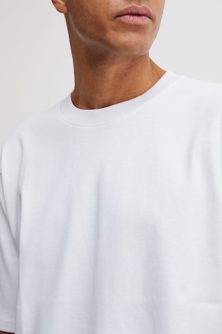T-Shirt ' Prandre ' 11 Project en blanc