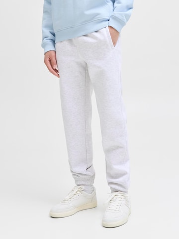 Jack & Jones Junior Tapered Trousers in White: front