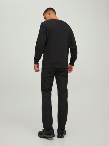 Sweat-shirt 'Thomas' JACK & JONES en noir