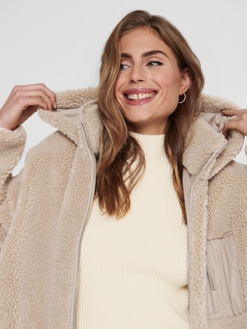 ONLY Between-Season Jacket 'Sascha' in Beige